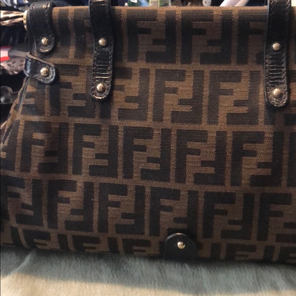 New fendi bag , no tag on - Picture 3 of 15